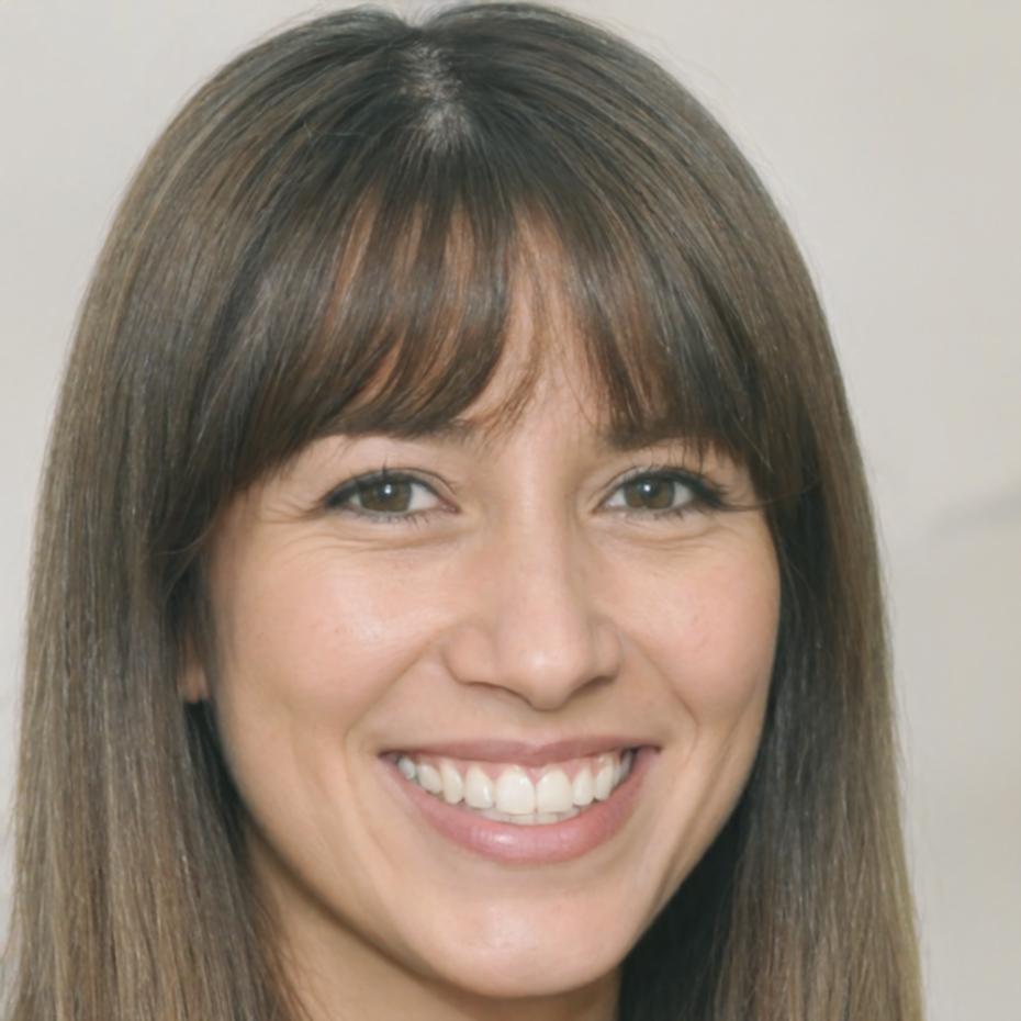 Esperanza Ruiz-Tagle, Directora de Estrategia Financiera
